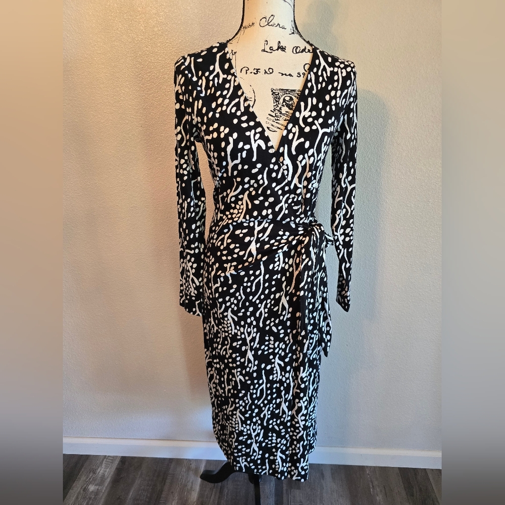 Women's Long Sleeve Midi Sea Spots Black Wrap Dress - DVF for Target Small NWOT